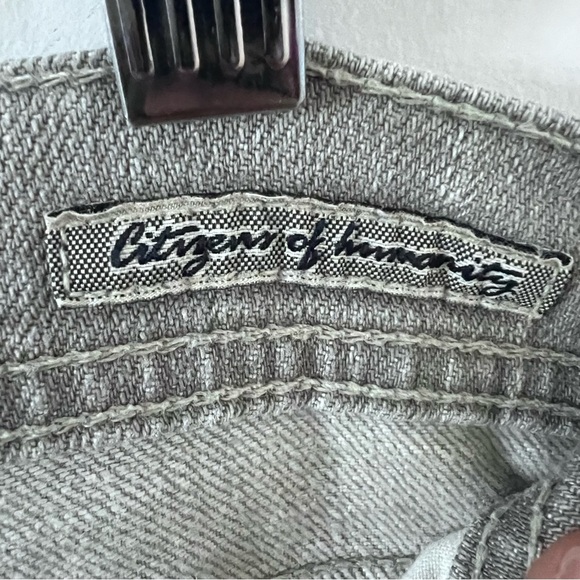 Citizens of Humanity Y2K Style Light Grey Ingrid Flare Jeans | Size 26| - Picture 5 of 9